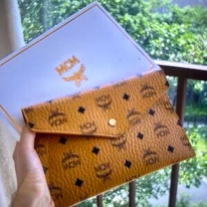 MCM  Envelope Clutch in Cognac Novelty GWP